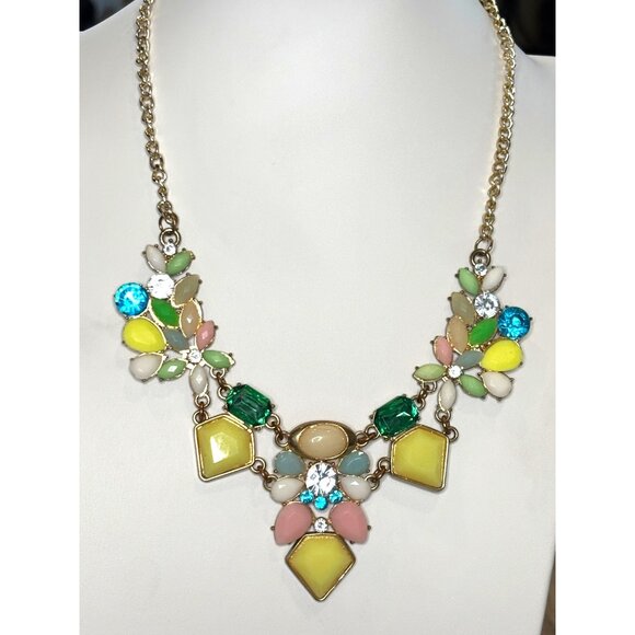 Betsey Johnson Multi Shaped Crystal Flower Garden Gold Necklace - Picture 1 of 8